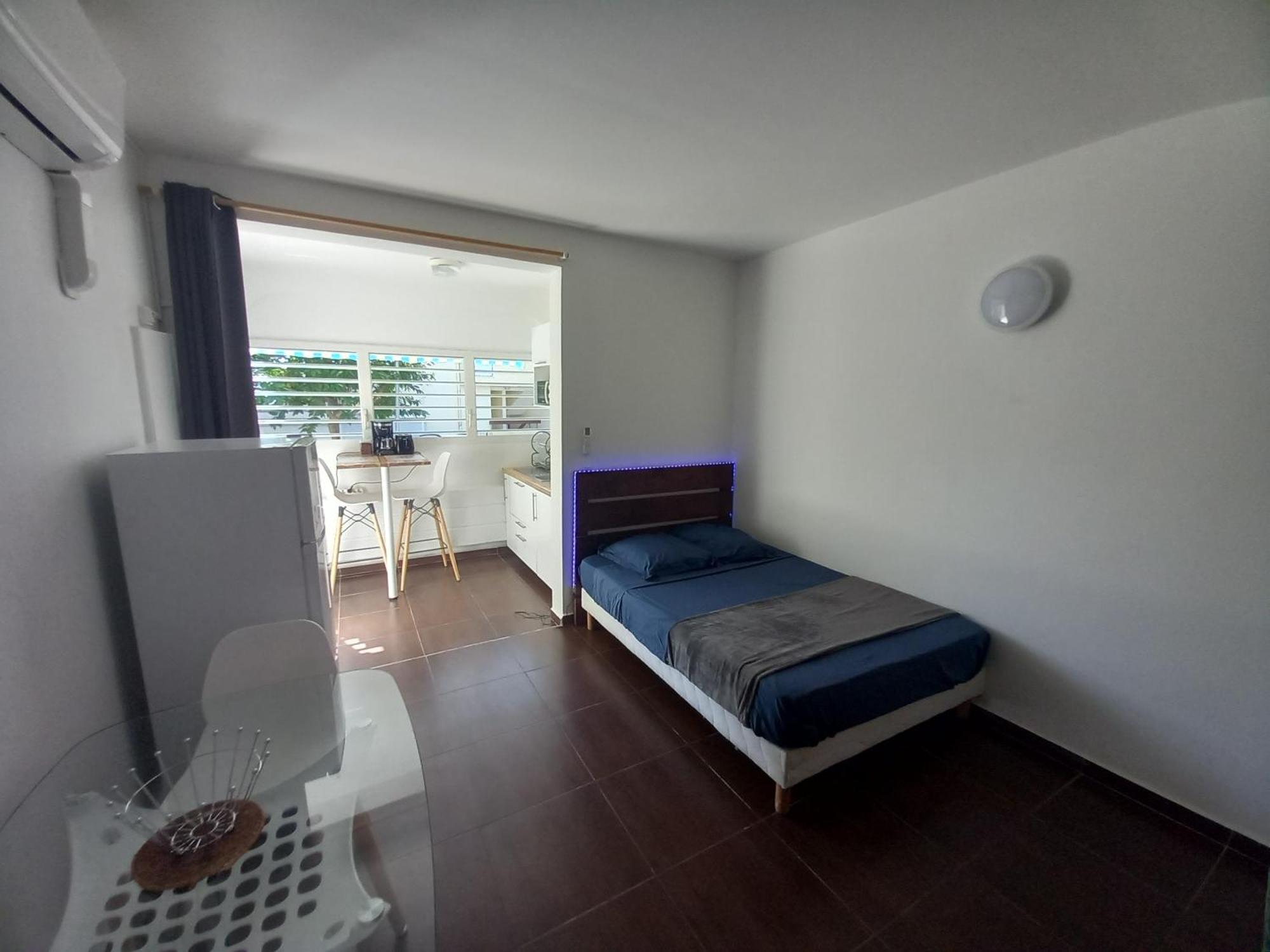 Le Studio Oncle Sam - Acces Piscine Et Plage Le Gosier  Exterior photo